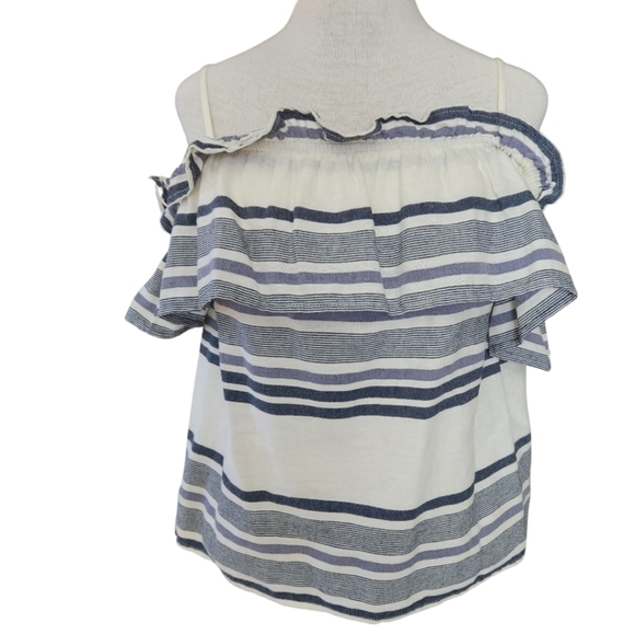 Splendid Off the Shoulder Top - Picture 2 of 7